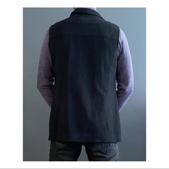 Tribal vest - Picture 3 of 4